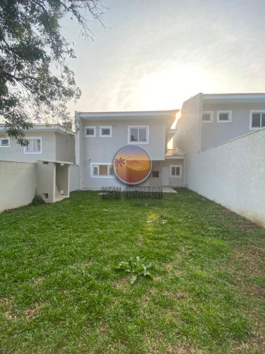 SOBRADO EM CONDOMÍNIO em SÃO JOSÉ DOS PINHAIS - PR, no bairro Aristocrata
